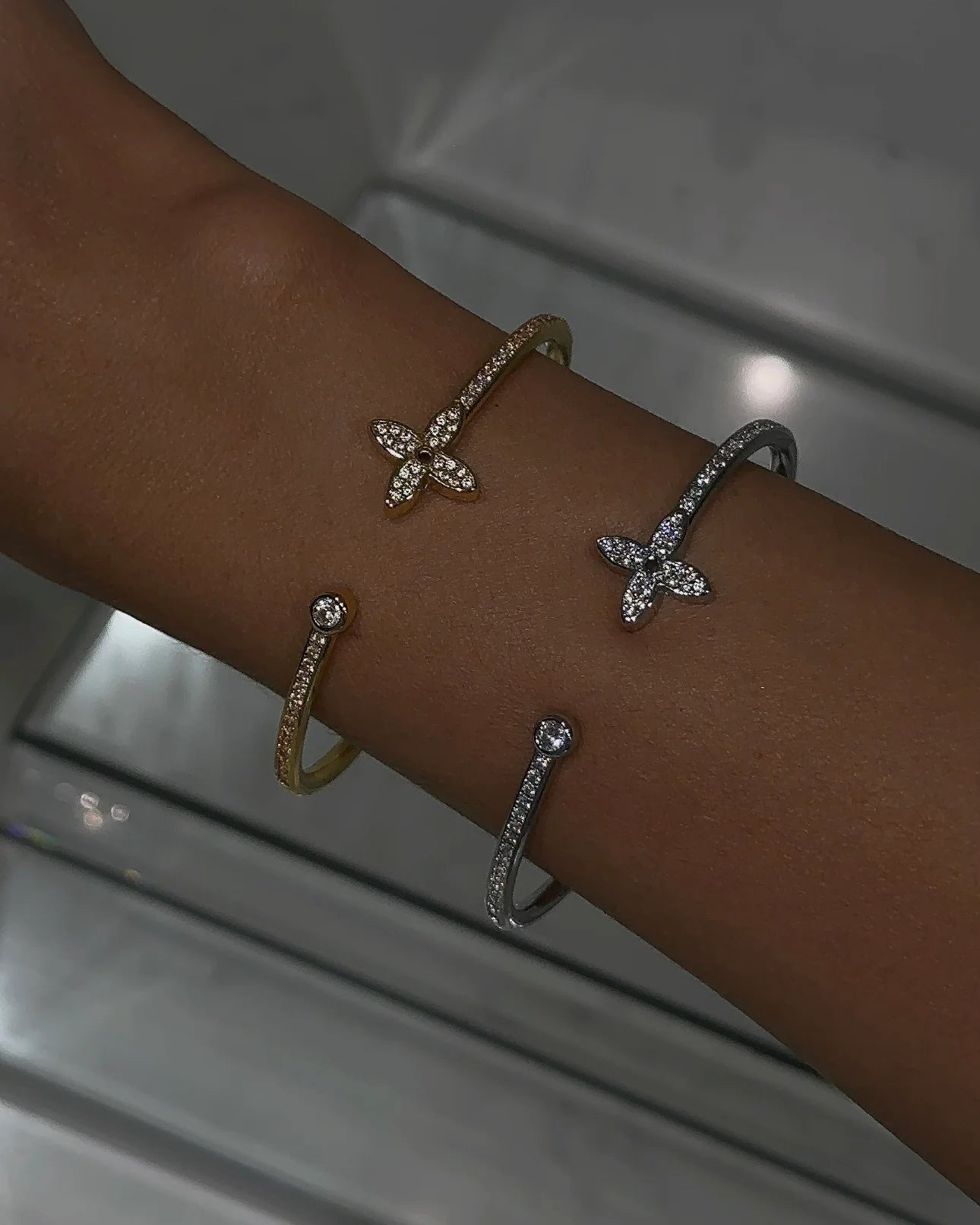 LOUISA BANGLE- SILVER