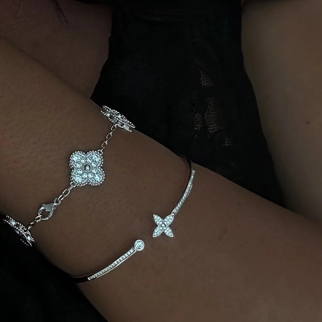 LOUISA BANGLE- SILVER