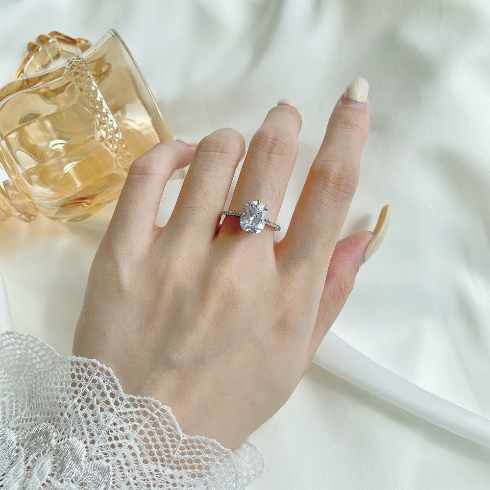 STERLING SILVER OVAL CUT SAFIA RING