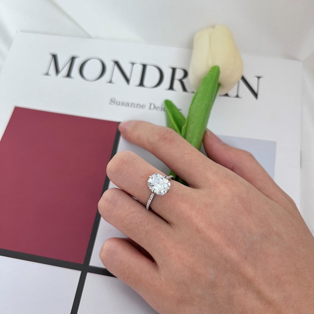 STERLING SILVER OVAL CUT SAFIA RING