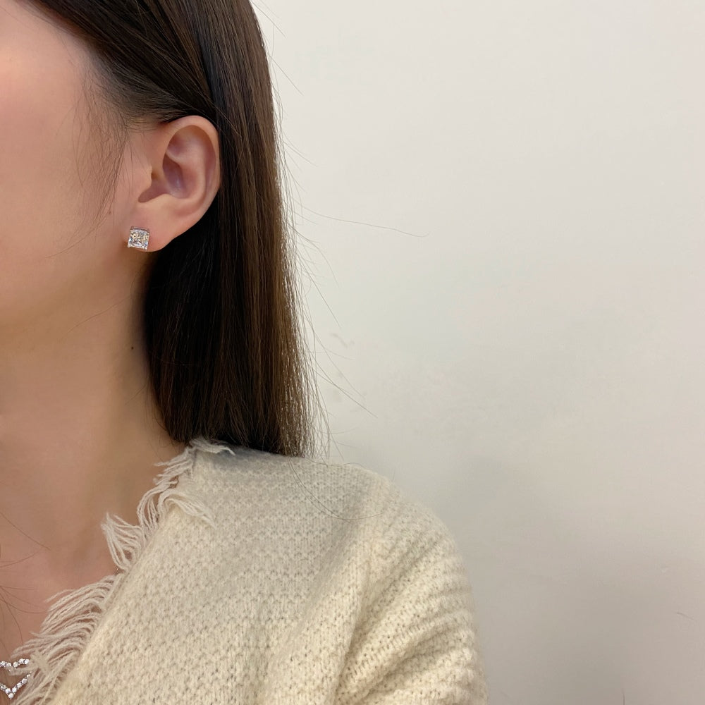 STERLING SILVER SQUARE STUD EARRINGS